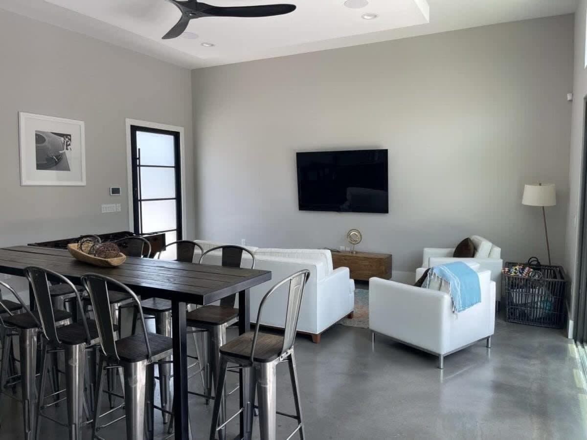 Modern 2-Home Oasis W Pool & Hot Tub In Dt オースティン エクステリア 写真